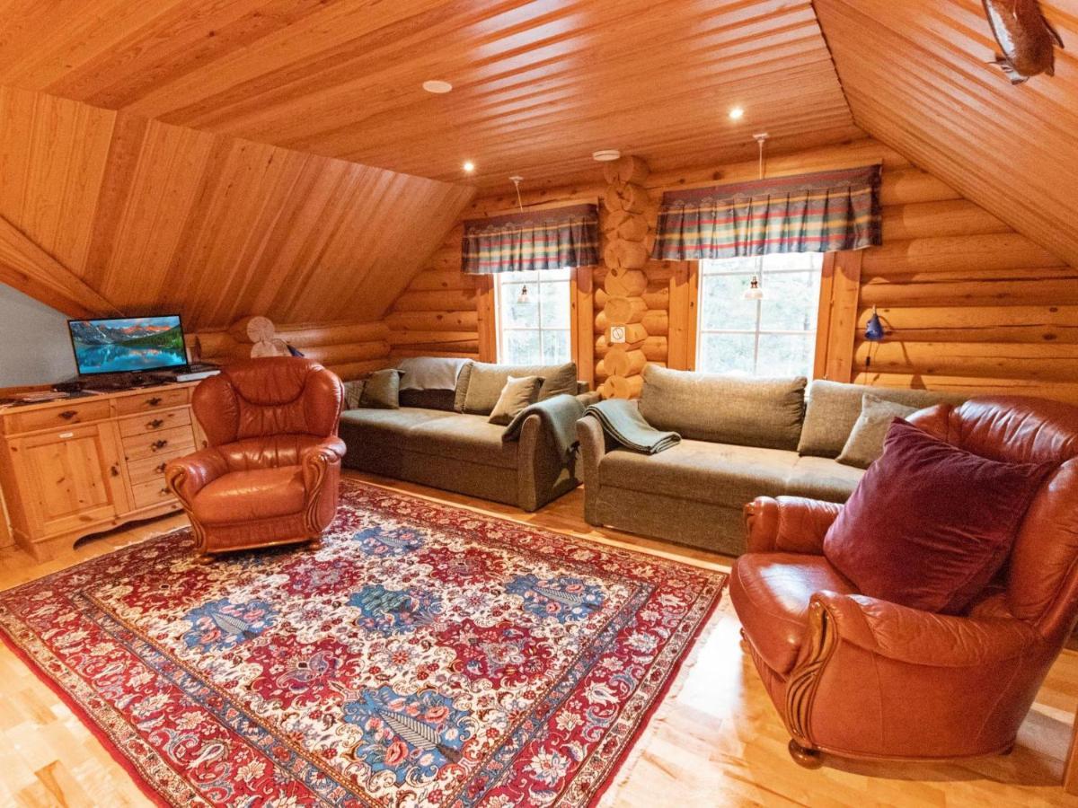 Holiday Home Tievanlaita 10 By Interhome Akaslompolo Bagian luar foto