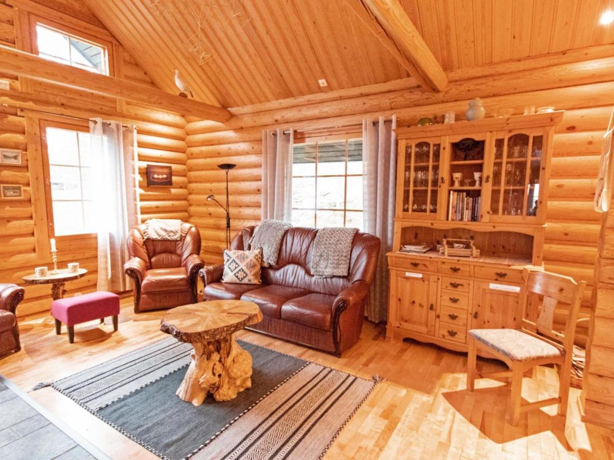Holiday Home Tievanlaita 10 By Interhome Akaslompolo Bagian luar foto